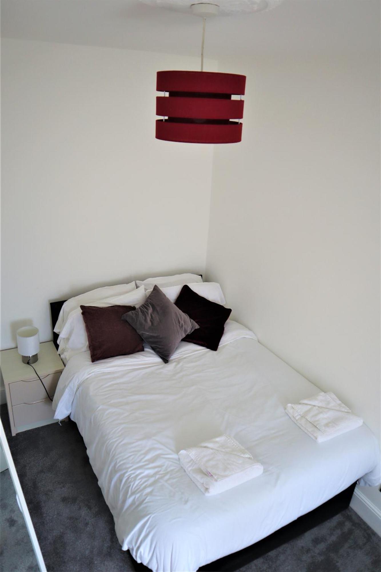 Victoria 4 Bedroom Serviced House Short Lets - Near Northampton Gen Hosp & Town Centre Eksteriør billede